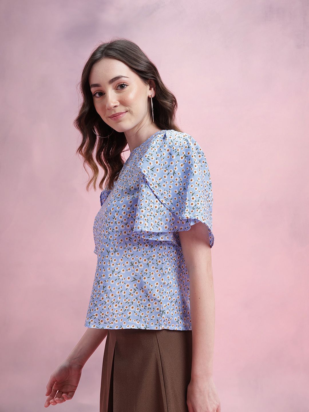 DressBerry Floral Print Tulip-Style Flared Sleeves Top