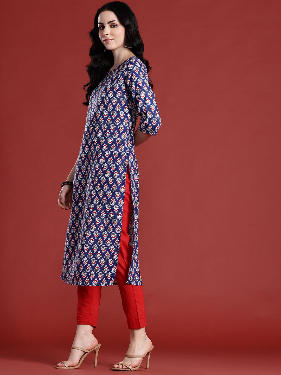 Anouk Floral Printed Boat Neck Straight Kurta