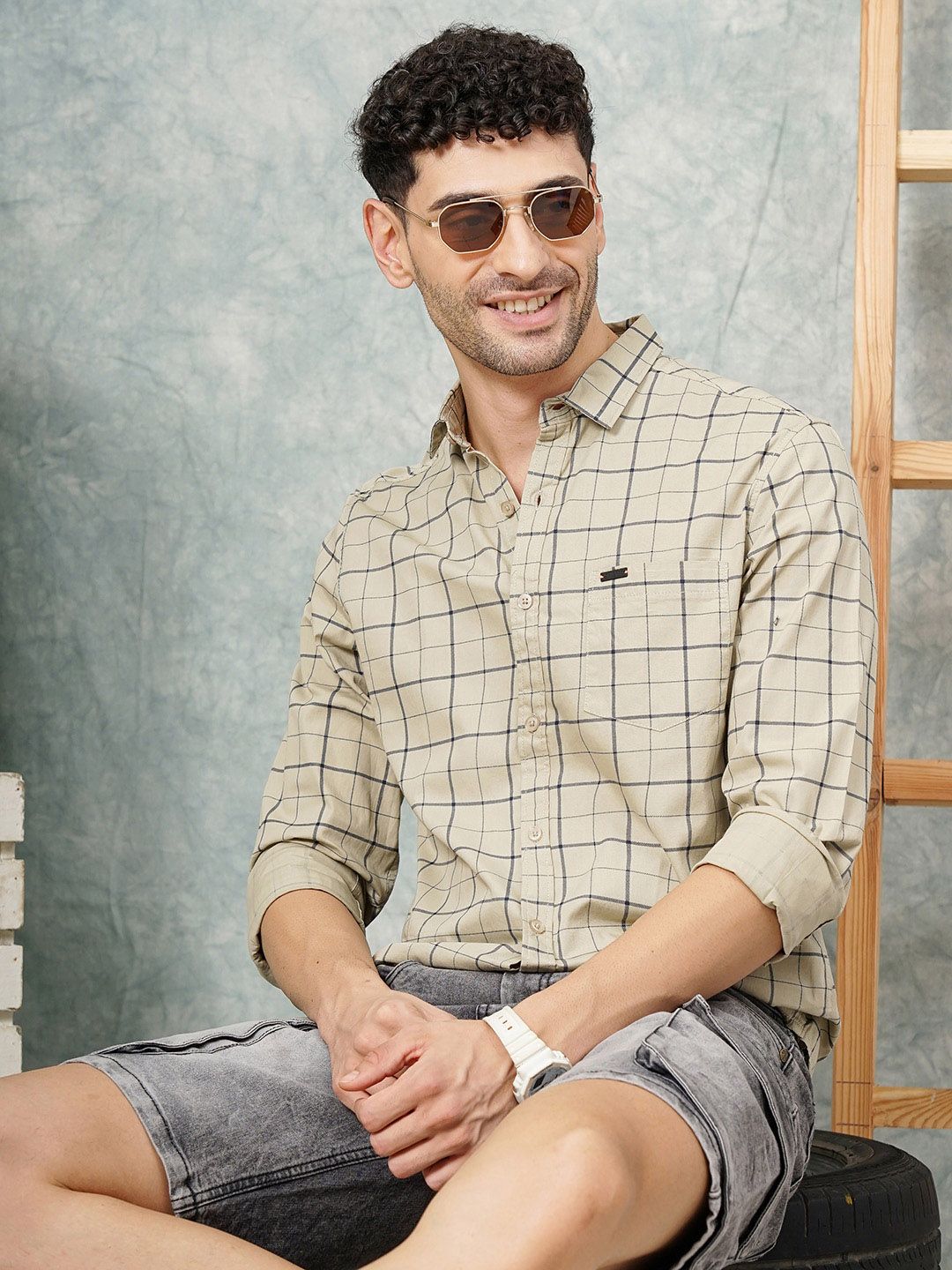 The Indian Garage Co Men Beige & Navy Blue Slim Fit Checked Casual Shirt