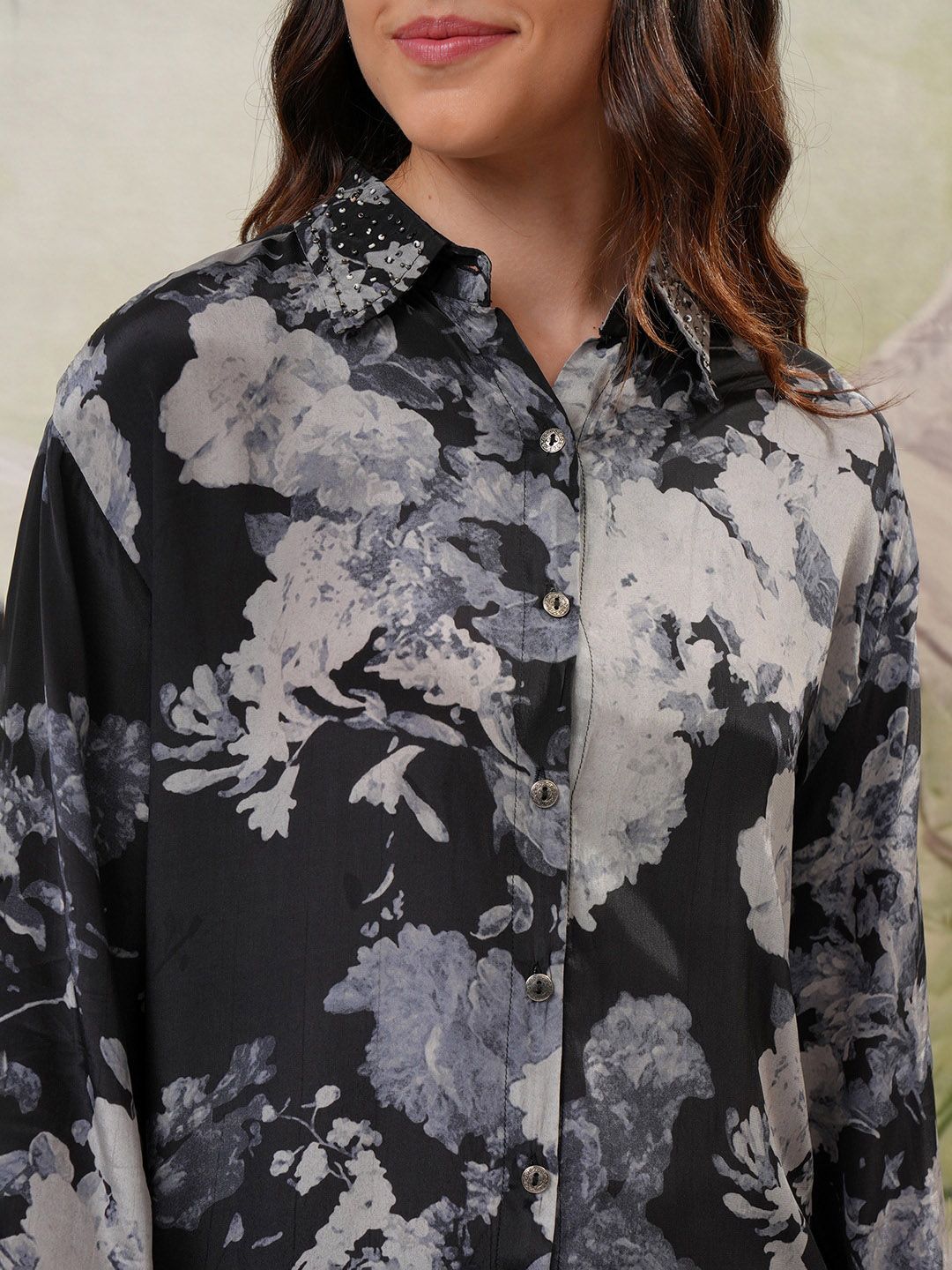 Vishudh Black & White Floral Printed Shirt Collar Top &Trouser Co-Ords