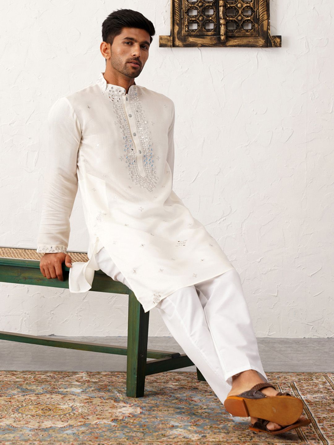 Jompers Geometric Embroidered Mirror Work Kurta Straight Kurta
