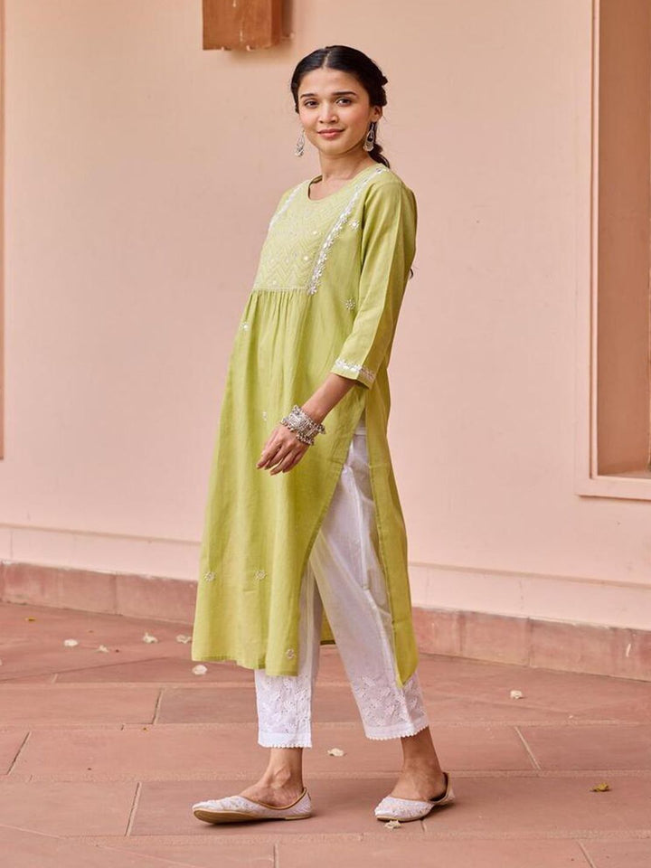 Rumah Chikankari Wanita Pista Green Cotton Chikankari Sulam Kurta