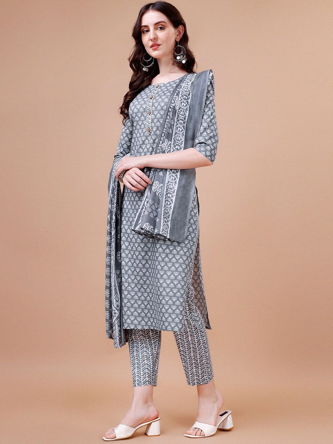 KALINI Ethnic Motifs Printed Regular  Gotta PattiKurta With Trousers & Dupatta