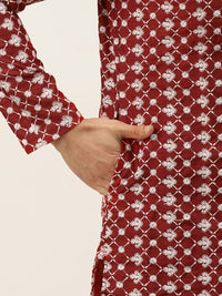 SOJANYA Men Maroon Chikankari Sulam Kurta dengan Jaket Churidar & Nehru