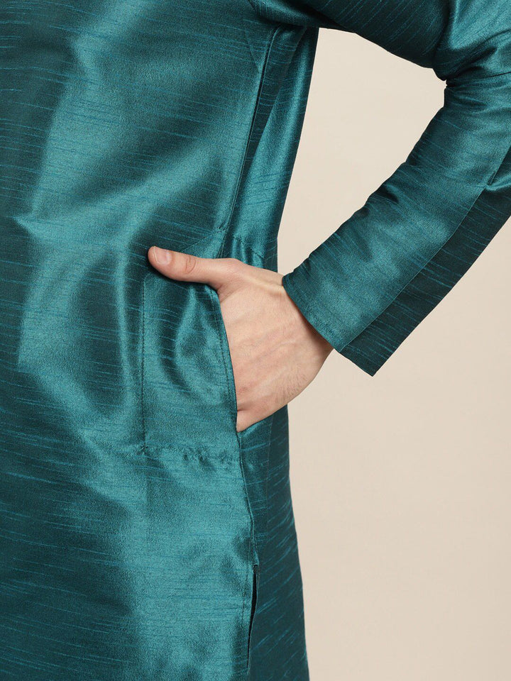 SOJANYA Mandarin Collar Regular Kurta With Pyjamas & Nehru Jacket