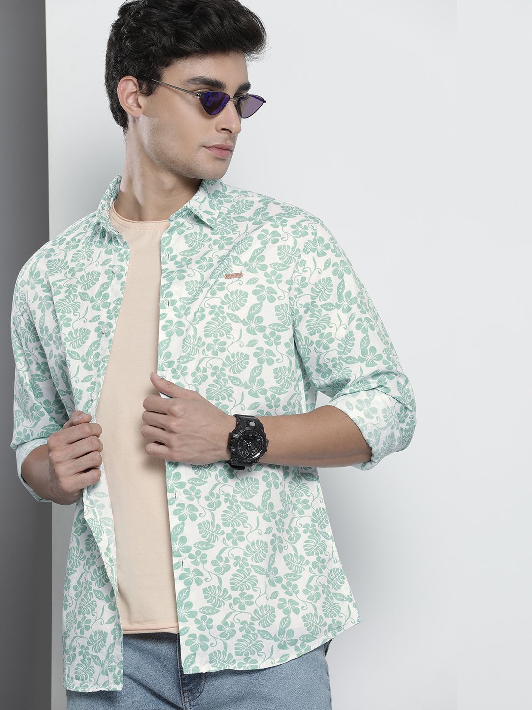 The Indian Garage Co Slim Fit Tropical Printed Pure Cotton Shirt