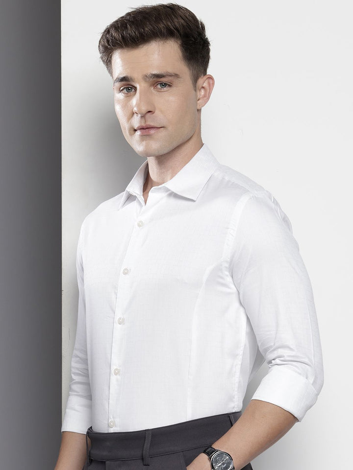 The Indian Garage Co. X Luxe Slim Fit Self Checked Formal Shirt