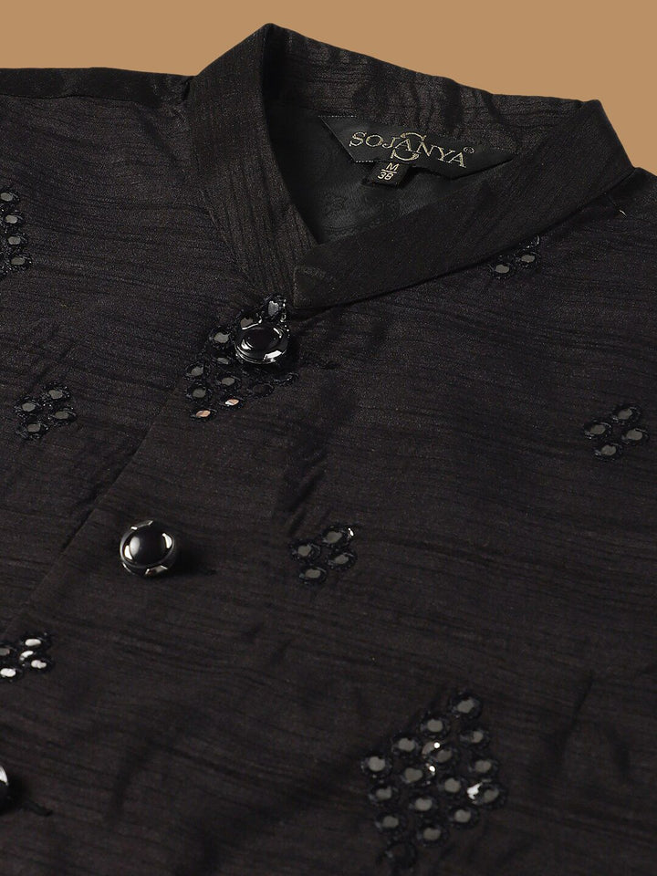 SOJANYA Geometric Embroidered Regular Pure Cotton Kurta With Churidar & Nehru Jacket