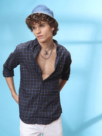 The Indian Garage Co Men Blue & White Slim Fit Checked Pure Cotton Casual Shirt