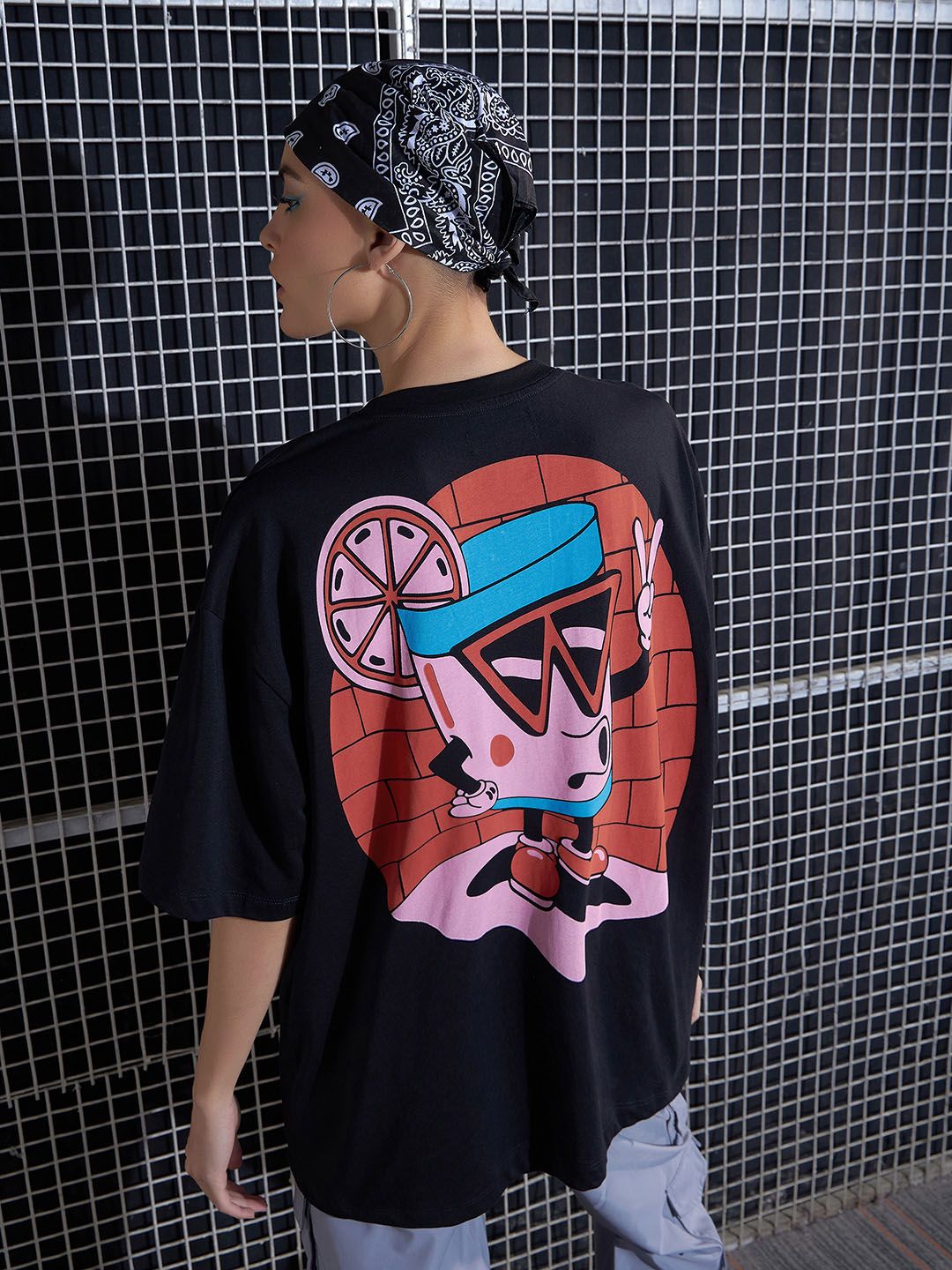 SASSAFRAS Graphic Printed Drop-Shoulder Oversized Pure Cotton T-shirt