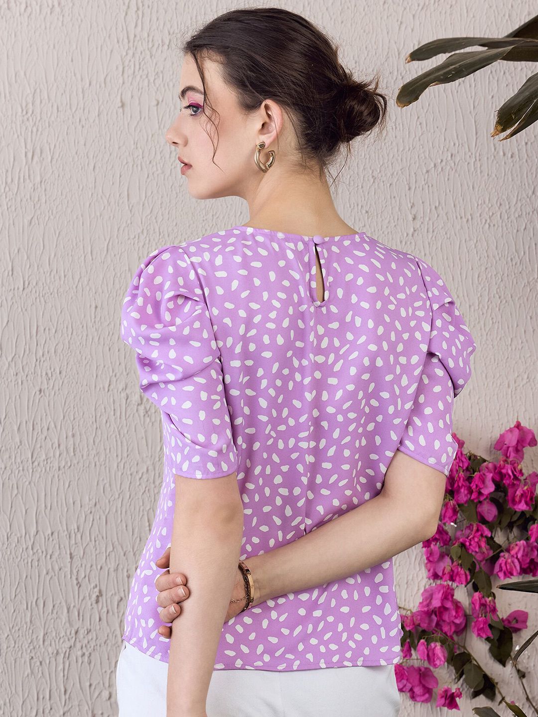 Berrylush Round Neck Printed Top