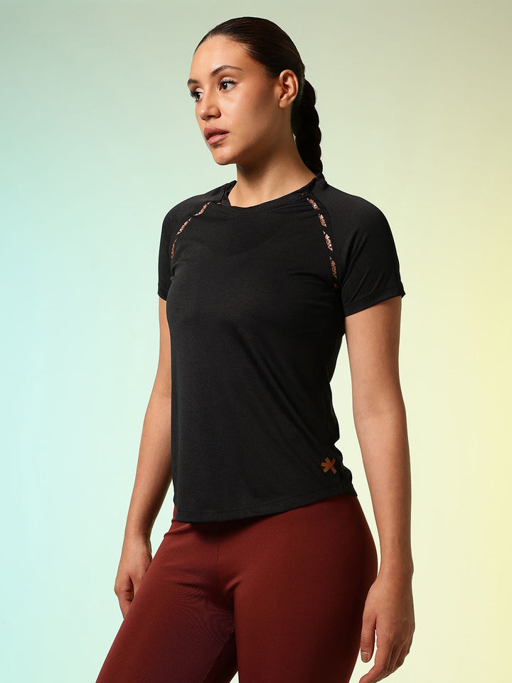 HRX by Hrithik Roshan ACTIVE-GODDESS Rapid Dry Training T-shirt