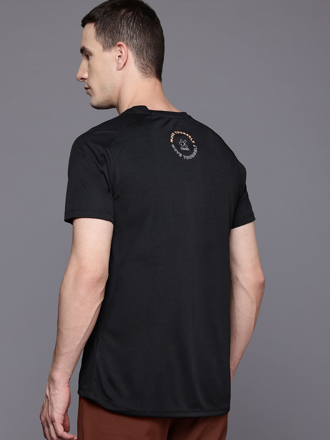 HRX by Hrithik Roshan Rapid-Dry Solid Training T-shirt with Reflective Detail