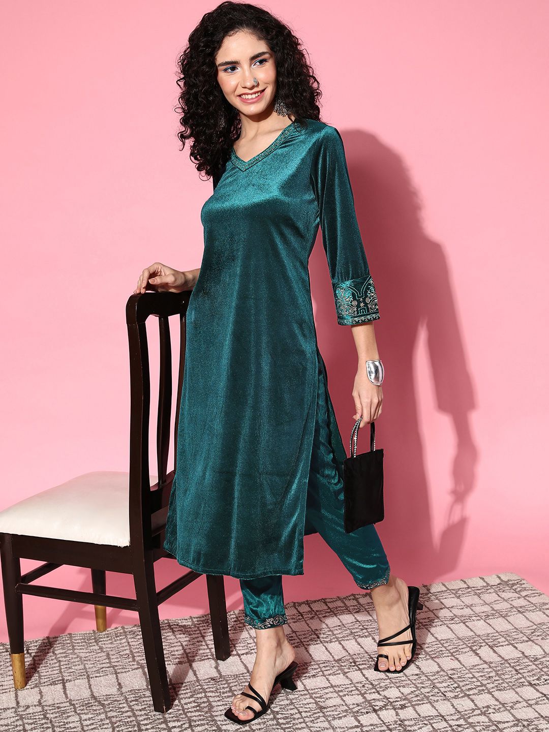 Shae by SASSAFRAS Women Tranquil Teal Solid Velvet Trousers