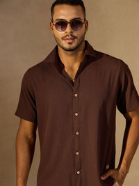 DENNISON Men Solid Spread Collar Oversized Smart Casual Shirt