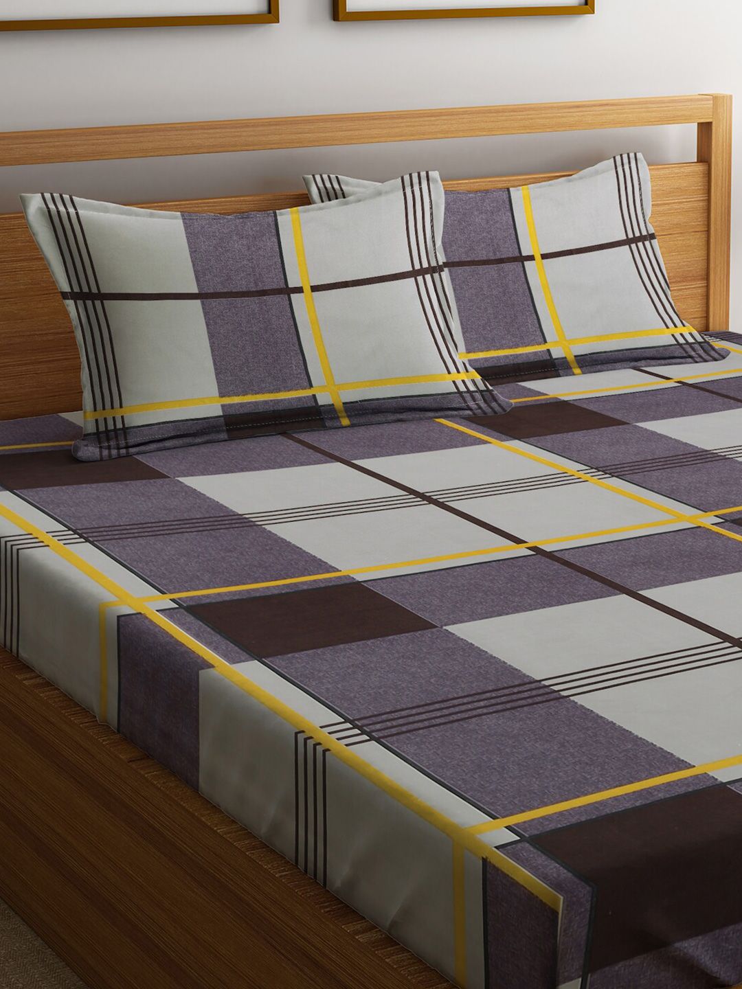 KLOTTHE Brown Geometric Polycotton 300 TC Fitted King Fine Bedsheet with 2 Pillow Covers-96 x 89 inches