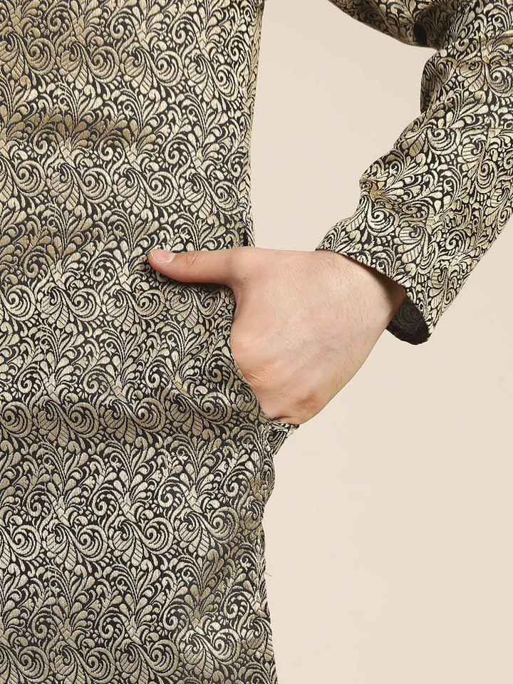 SOJANYA Motif Etnik Kurta