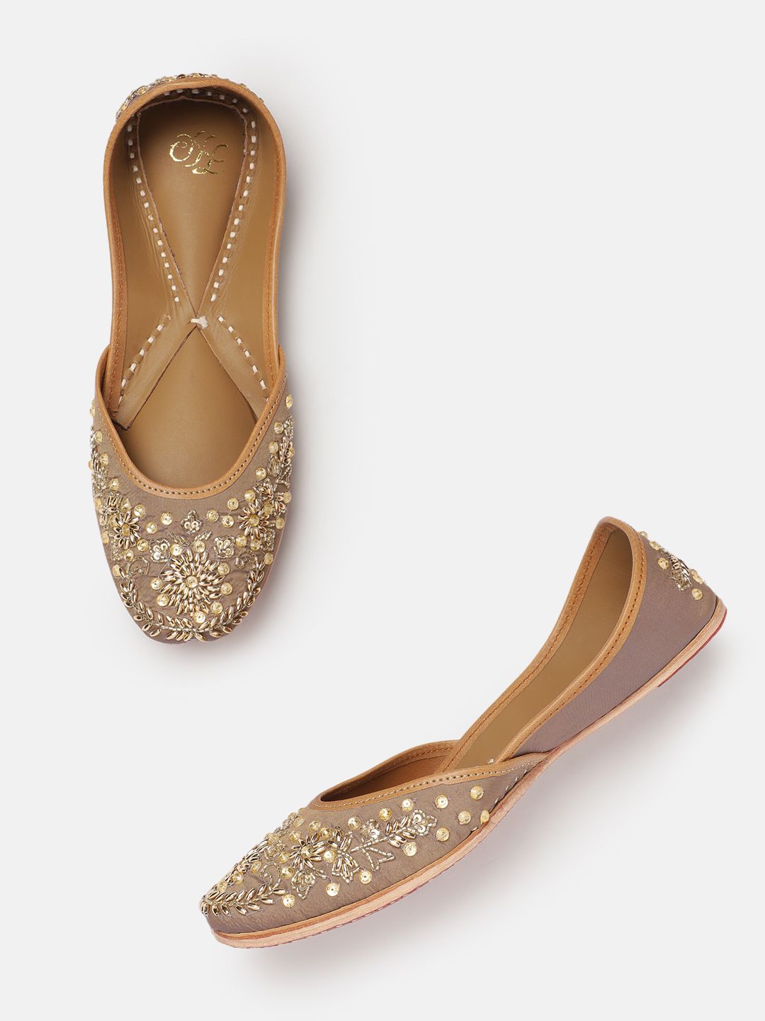 House of Pataudi Women Floral Embellished Leather Mojaris
