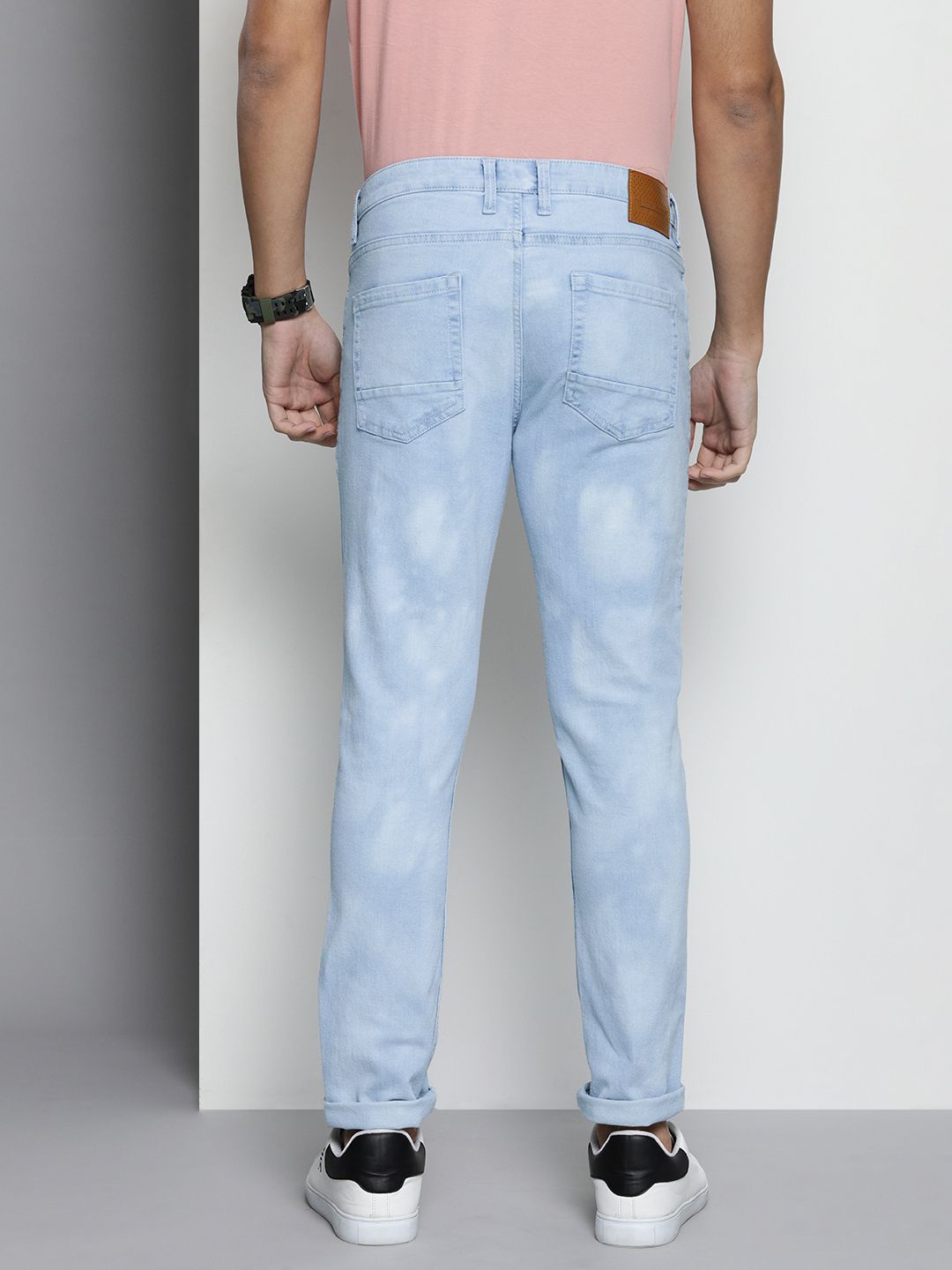 The Indian Garage Co Men Slim Fit Light Fade Stretchable Jeans