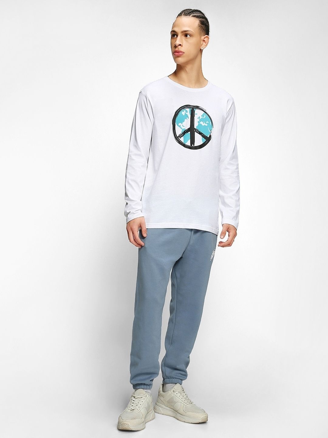 Bewakoof Men White Printed Round Neck Pure Cotton T-shirt