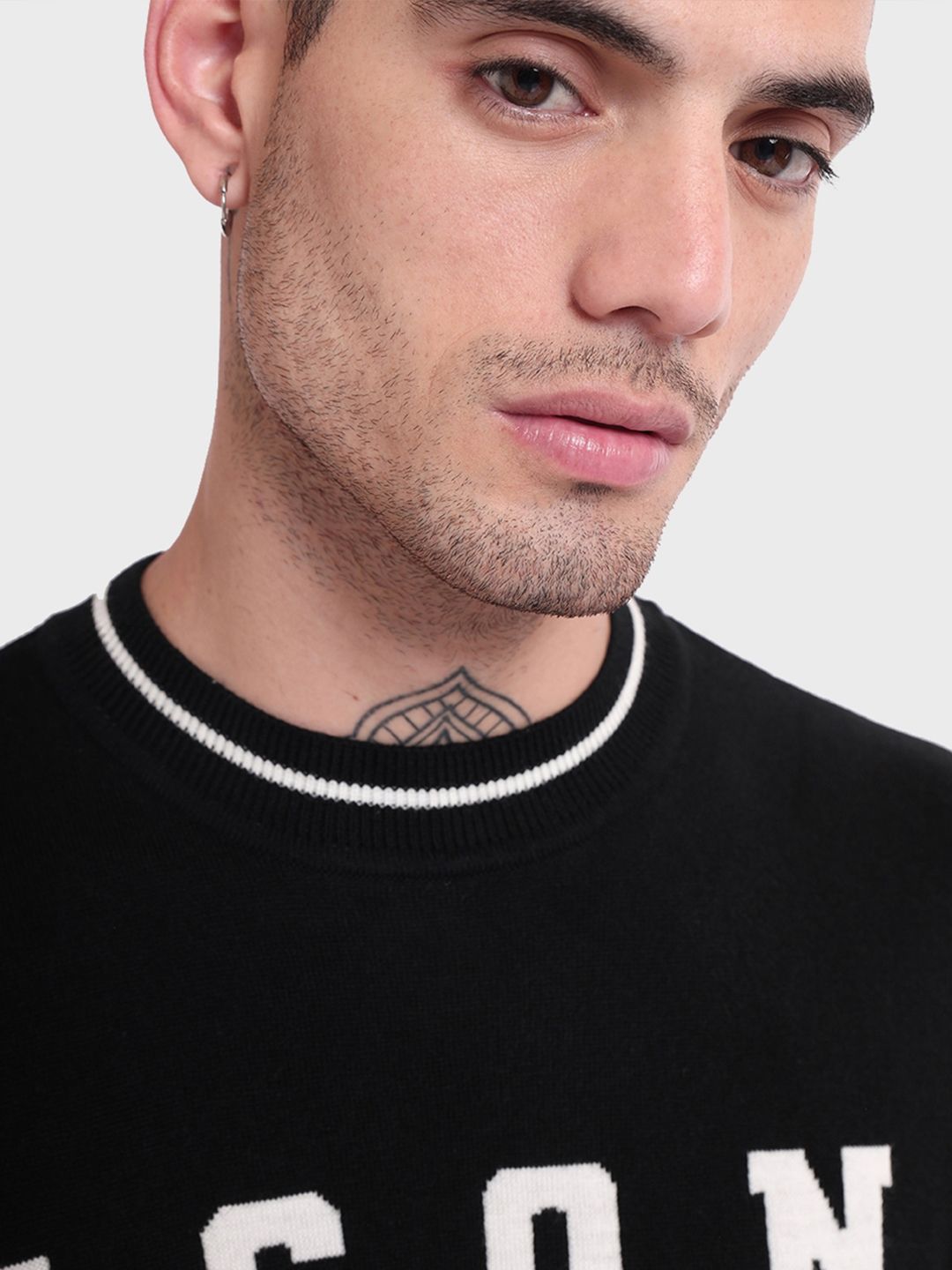 Bewakoof Men Jet Black ICON Typography Oversized Sweater