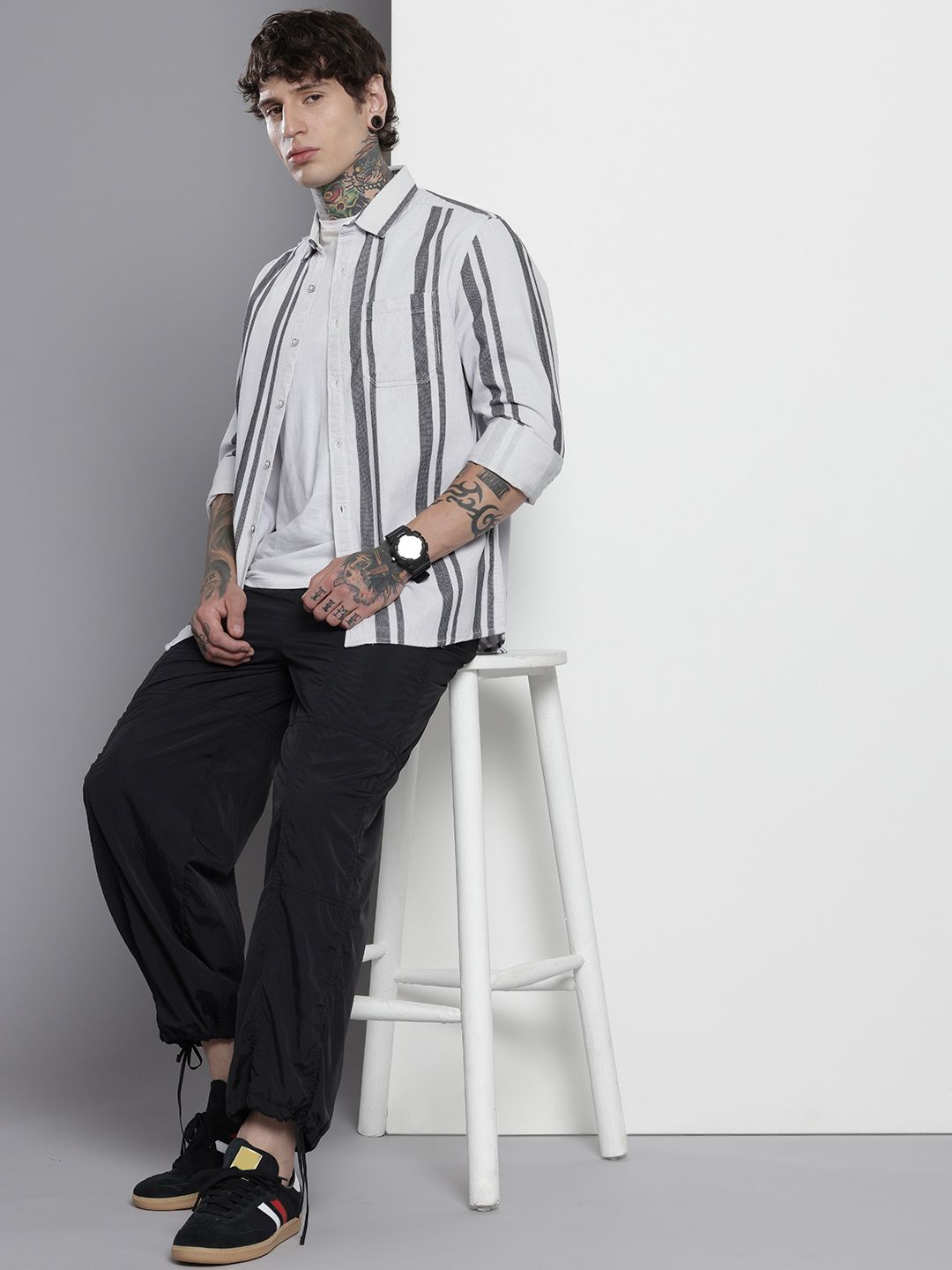 The Indian Garage Co Vertical Stripes Corduroy Pure Cotton Casual Shirt