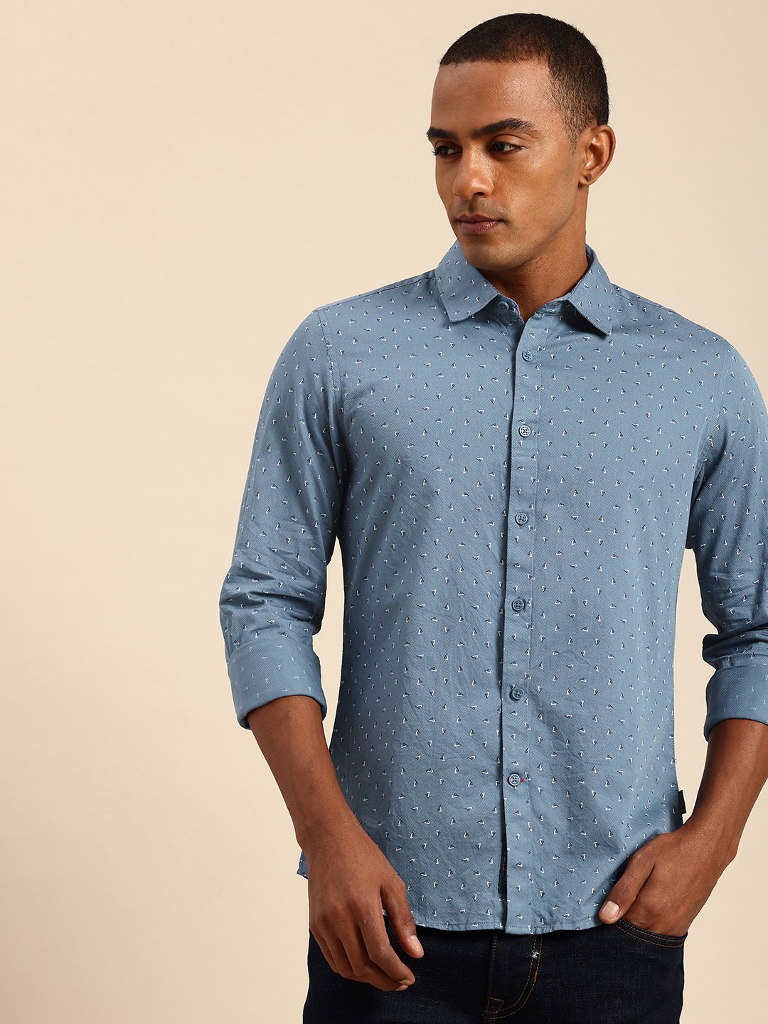 Being Human Spread Collar Geometric Printed Cotton Slim Fit Casual Shirt