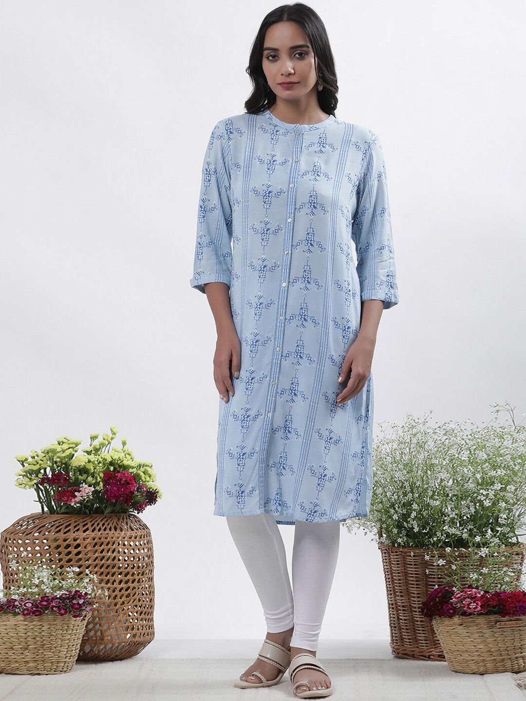 W Printed Regular Kurta with Trouser