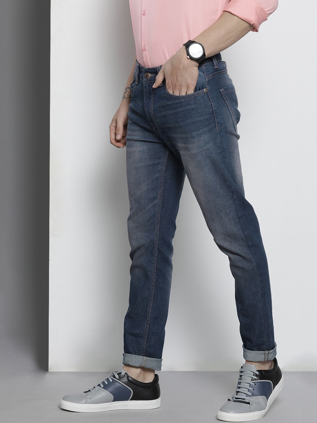 The Indian Garage Co Men Blue Slim Fit Light Fade Stretchable Jeans