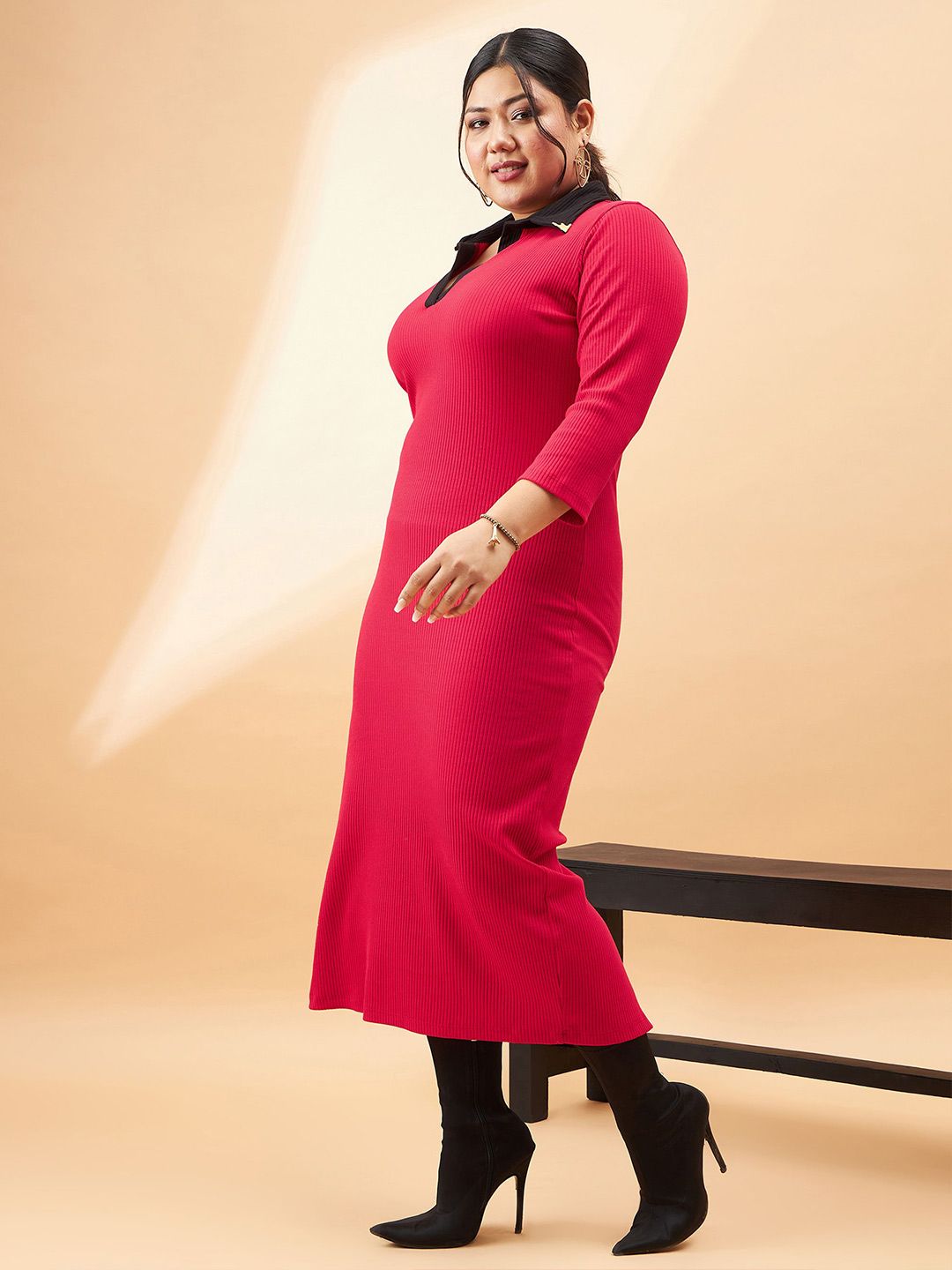 Lengkung sassafras ditambah saiz merah ribbed baju pertunjukan baju midi baju midi