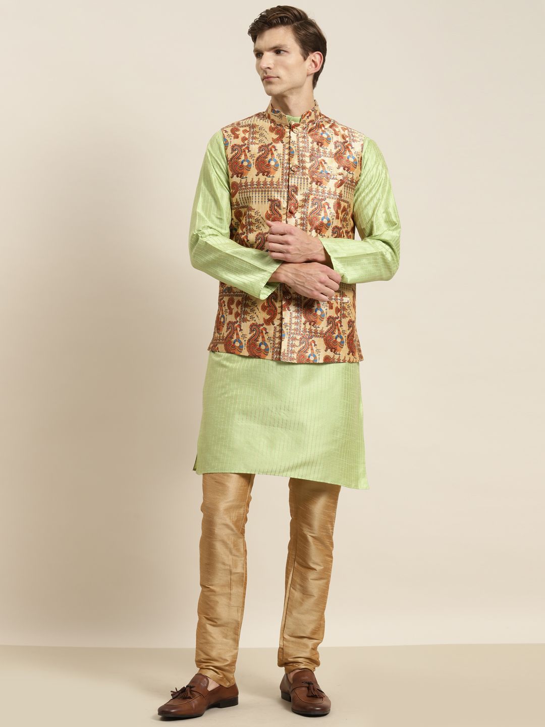 SOJANYA Kurta Belang Hijau Lelaki dengan Jaket Churidar & Nehru