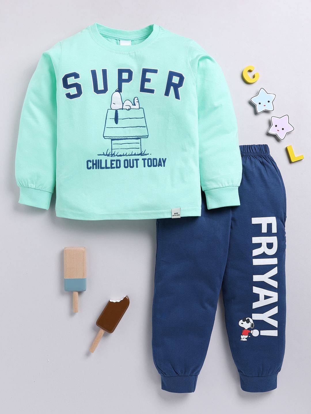 Moms Love Boys Graphic Printed Sleeves Full Tshirt dengan Joggers