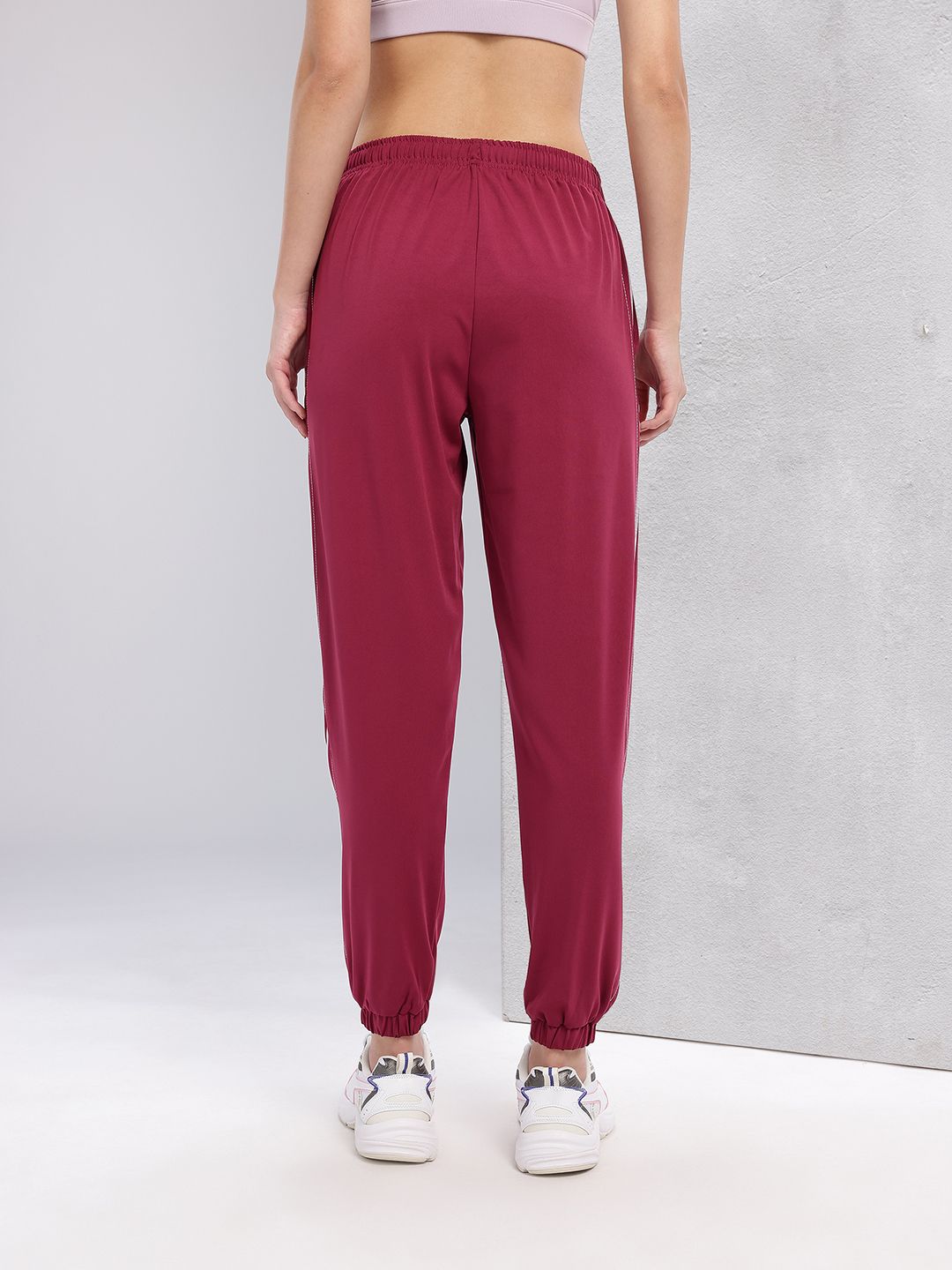 HRX by Hrithik Roshan Women Side Stripe Training Joggers