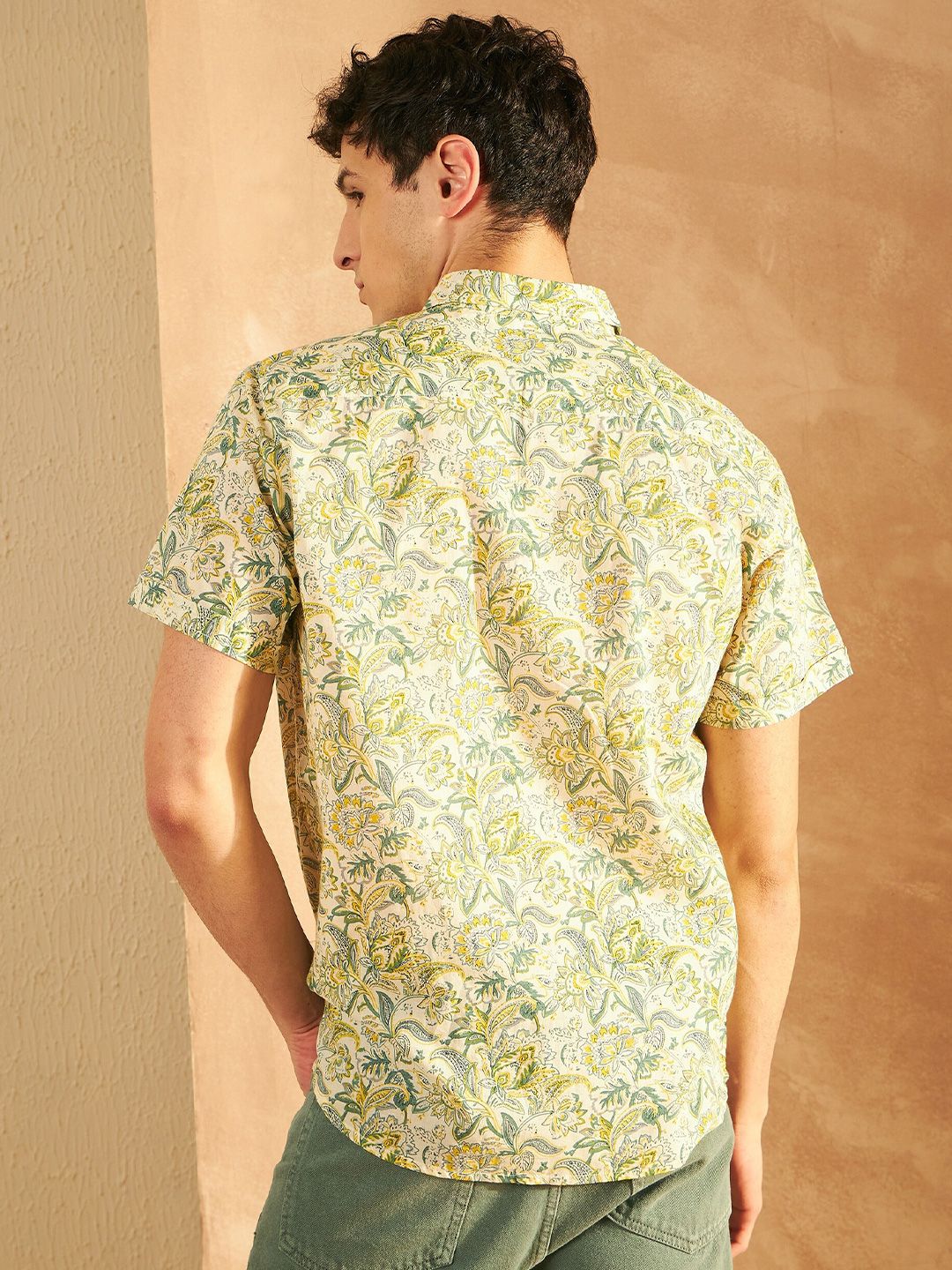 DENNISON Smart Floral Printed Spread Collar Cotton Oversized Lightweight Shirt