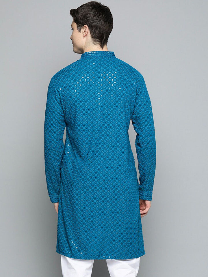 Jompers Men Embroidered Cotton Sequinned Kurta