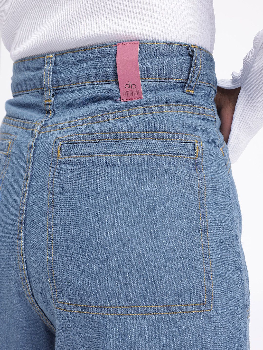 DressBerry Women Street Cool High-Rise Knee Length Denim Cargo Shorts
