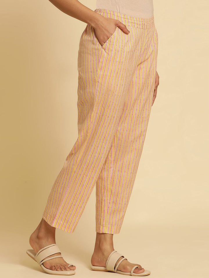 W Women Geometric Printed Straight Fit Pure Cotton Ethnic Trousers