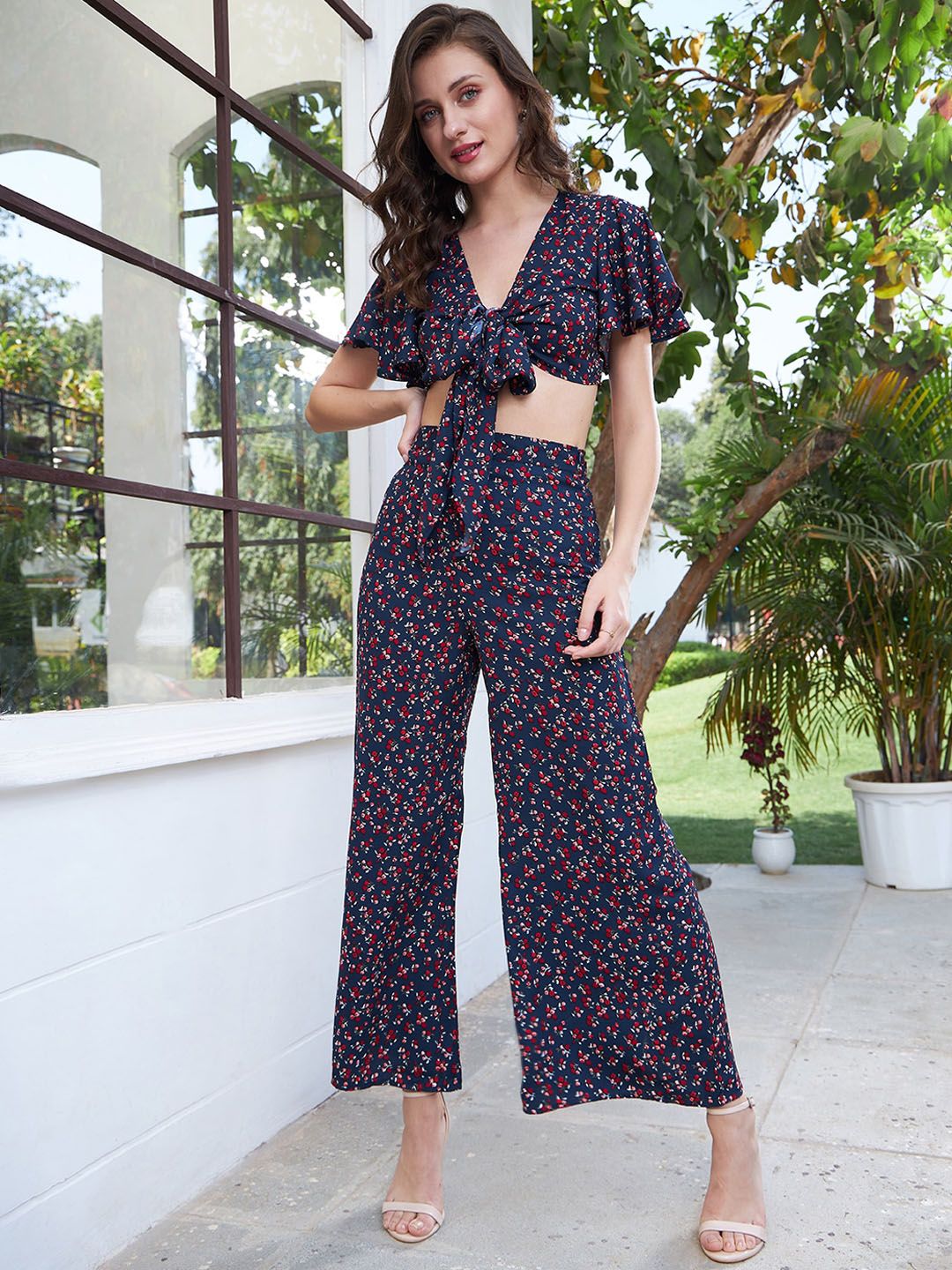 Berrylush Navy Blue & Red Floral Printed Crop Top with Trousers