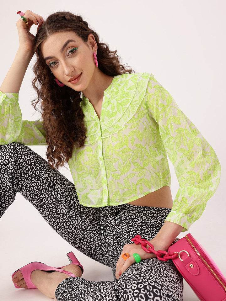 DressBerry Cute Feminine Tropical Printed Ruffled Crop Shirt