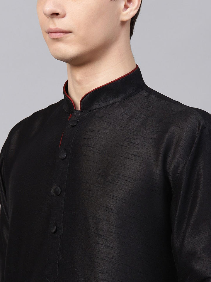 SOJANYA Men Black Solid Straight Kurta
