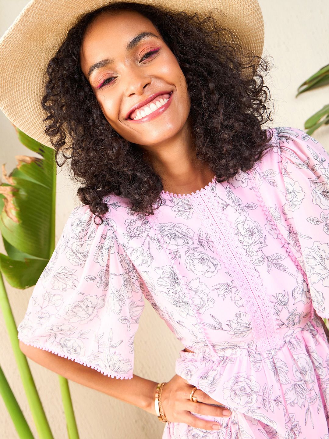 SASSAFRAS Floral Print Flared Sleeve Cut Out Georgette Fit & Flare Dress