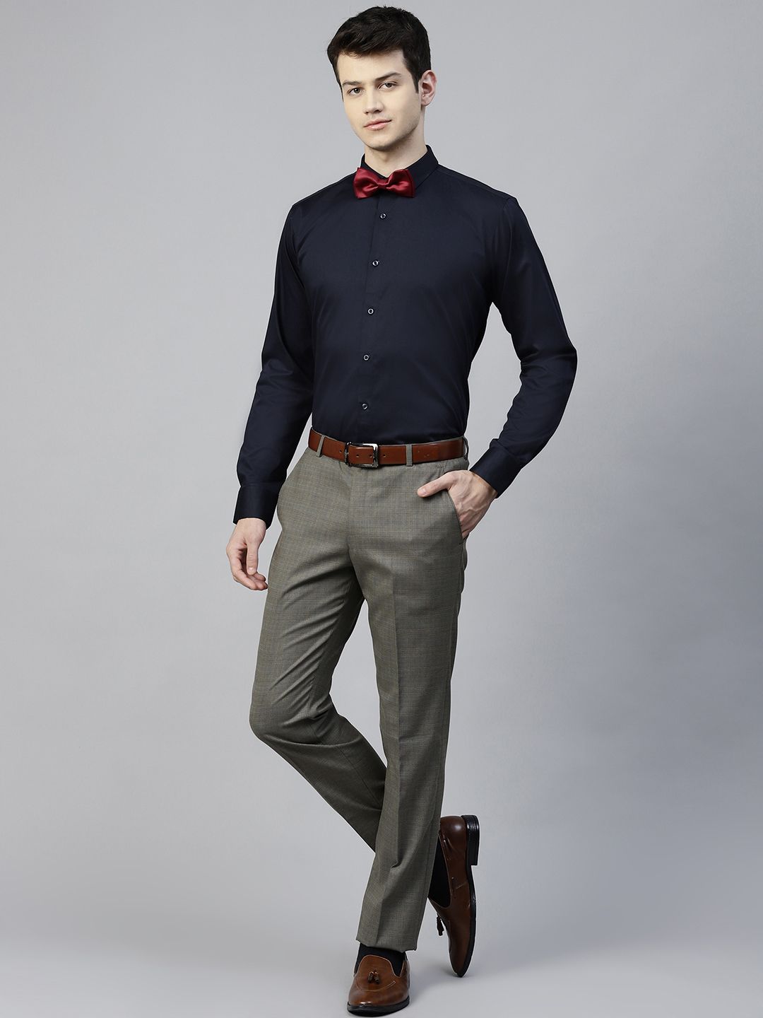 MANQ Men Navy Blue Slim Fit Solid Partywear Shirt