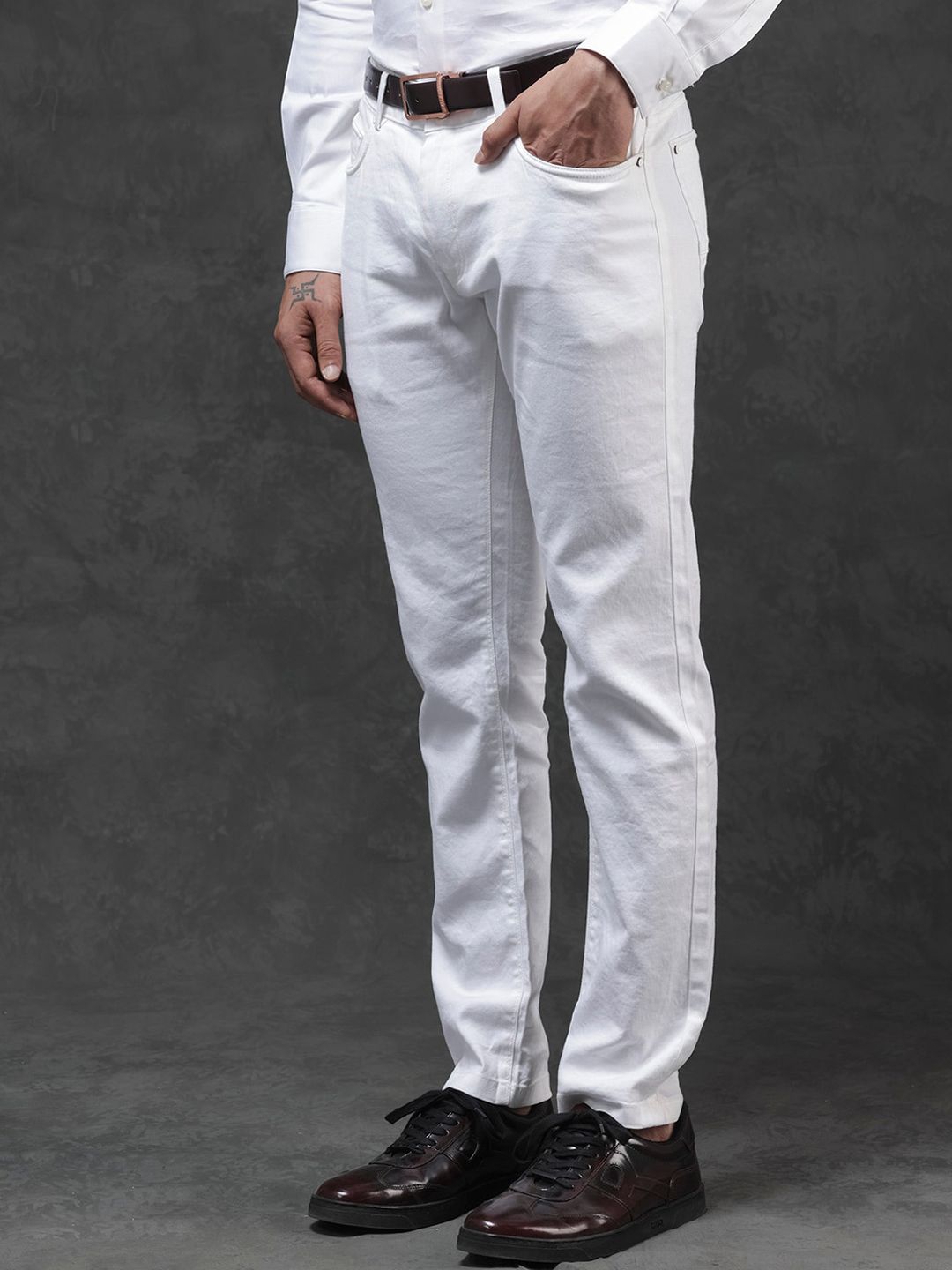 RARE RABBIT Men Expore Mid Rise Regular Fit Trouser