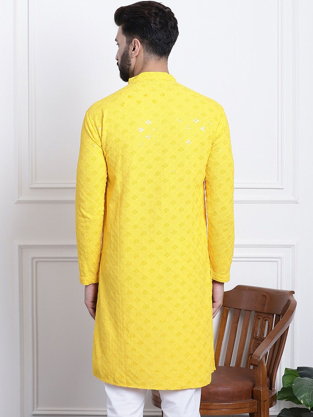 SOJANYA Woven Design Mandarin Collar Sequinned Straight Pure Cotton Kurta