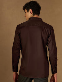 DENNISON Men Coffee Brown Comfort Regular Fit Solid Formal Shirt