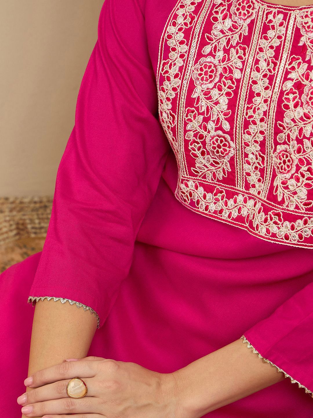 Indo Era Ethnic Motifs Embroidered Round Neck Thread Work Straight Kurta