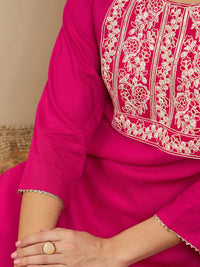 Indo Era Ethnic Motifs Embroidered Round Neck Thread Work Straight Kurta