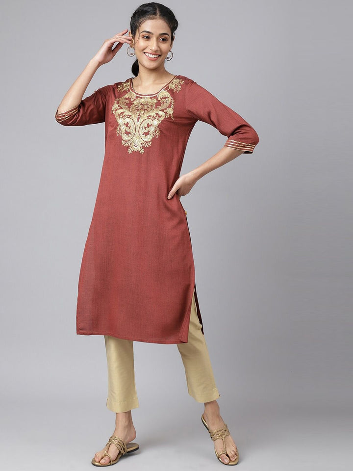 AURELIA Women Maroon Yoke Design Thread Work Kurta