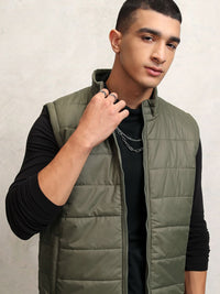 HIGHLANDER Men Solid Crop Mandarin Collar Quilted Jacket