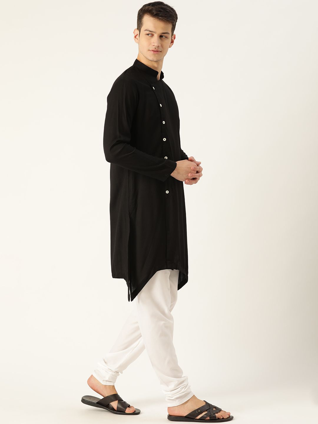 SOJANYA Lelaki Hitam Solid Angrakha Asymmetric Straight Kurta